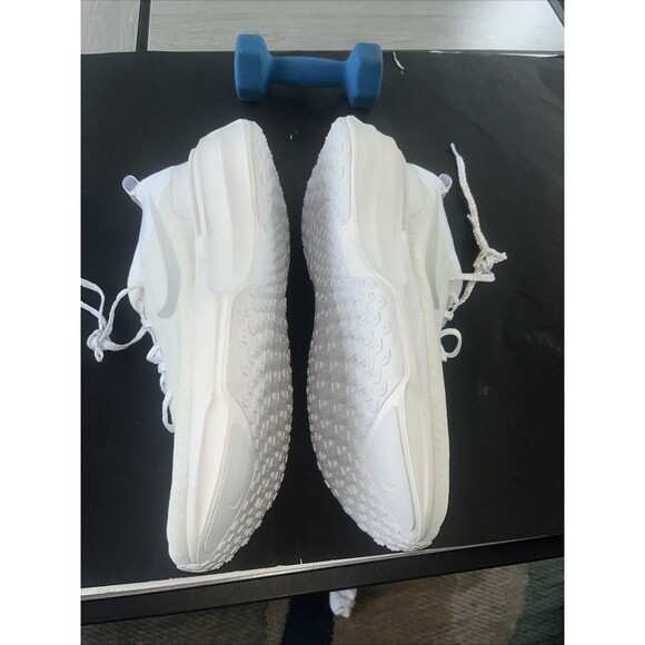 Size 14 Nike ZoomX Invincible 3 White Photon Dust main image 6